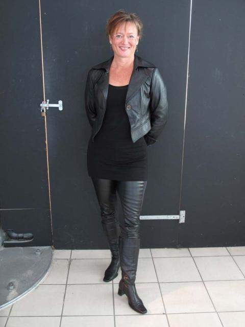 #1086 Anne
