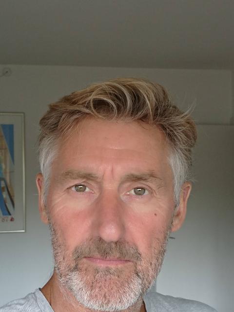#27166 Henrik