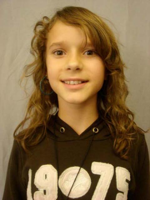 #2471 Zoé