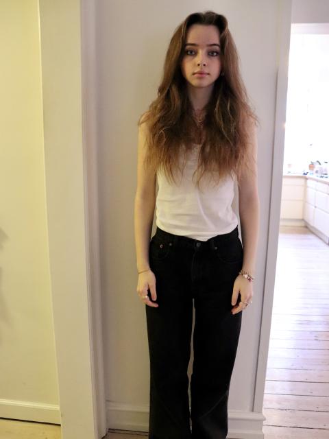 #26406 Emilie