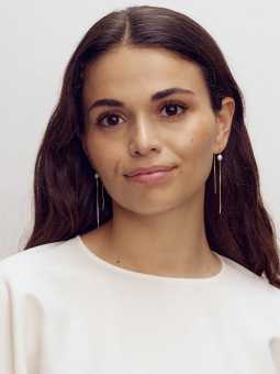 #27610 Sara