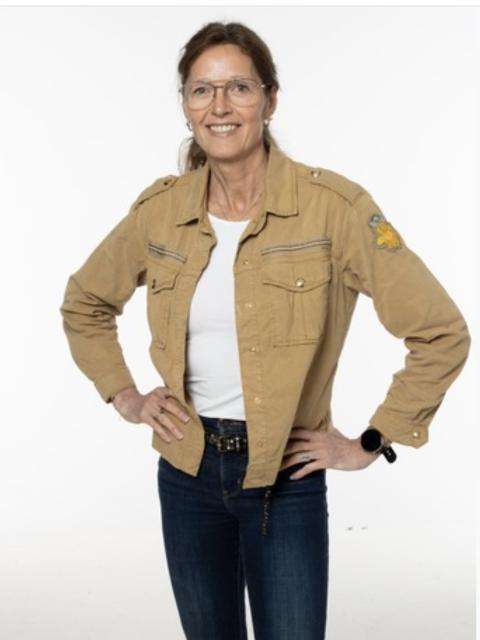 #27541 Bettina