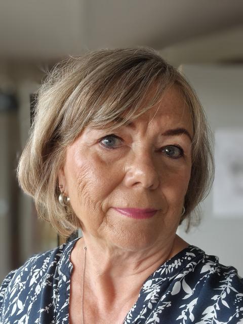 #27315 Birgit