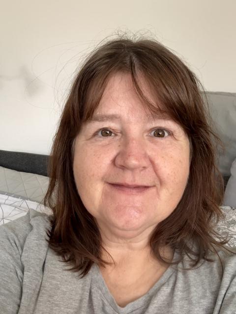 #27727 Bettina Strange