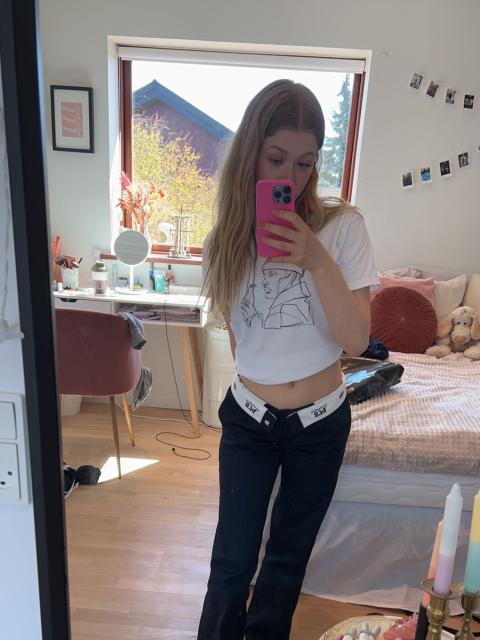 #26631 Ella