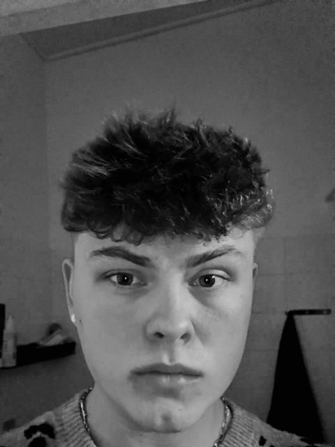#27513 Viktor Johan