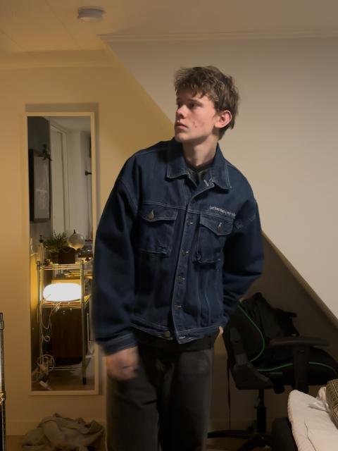 #27895 Julius