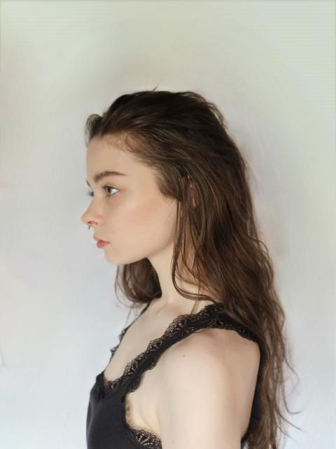 #27903 Clara