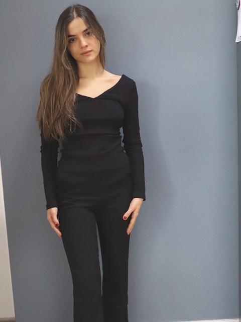 #26368 Roya-Isabelle
