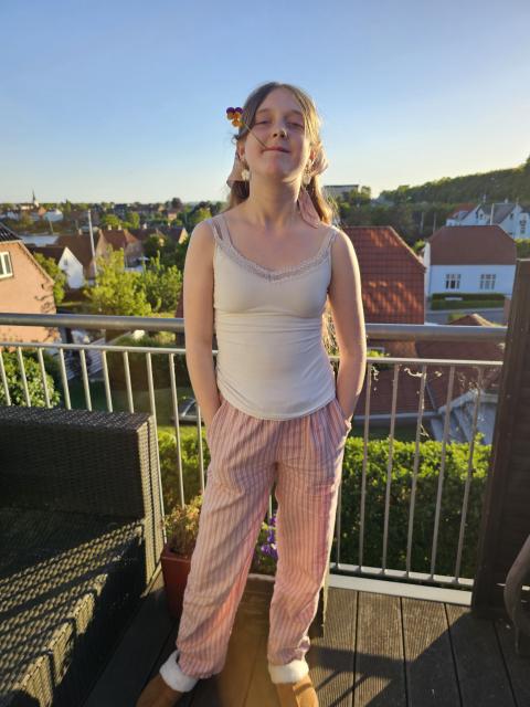 #27600 Momo Malaika Husted