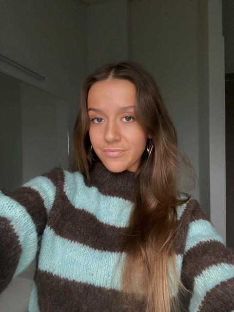 #27922 Freja