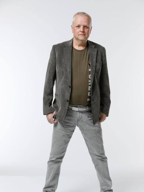 #26221 Henrik