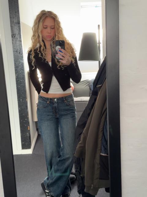 #27446 Sofie