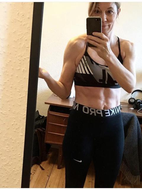 #27330 Anja Elisa