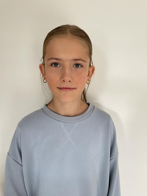 #27732 Nelly Isabel Skovgård